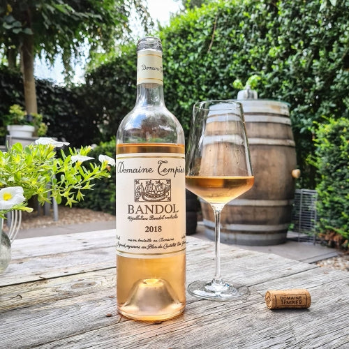 WHAT SETS APART BANDOL ROSÉ FROM OTHER PINK WINE?